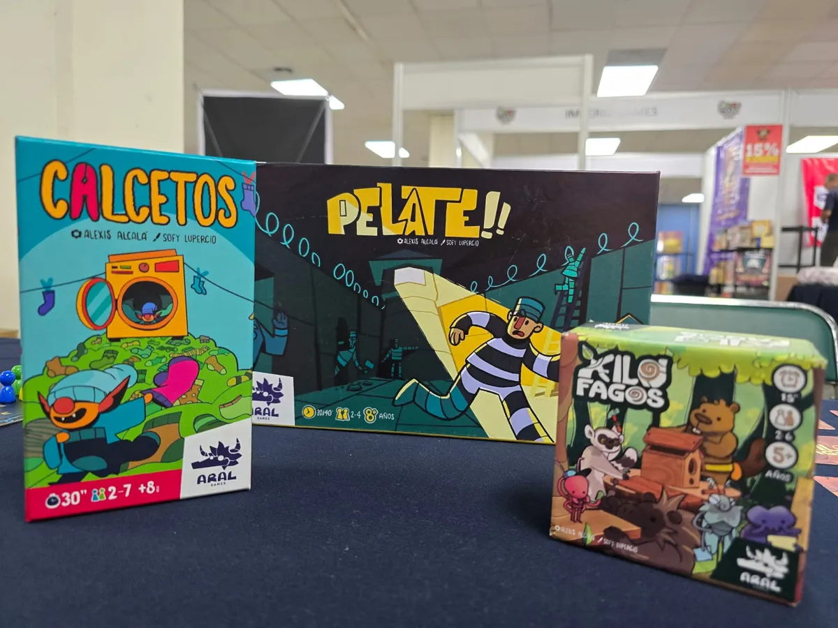 Colección completa de juegos de mesa Aral Games: Calcetos, Pélate y Xilófagos - Juegos familiares hechos en México